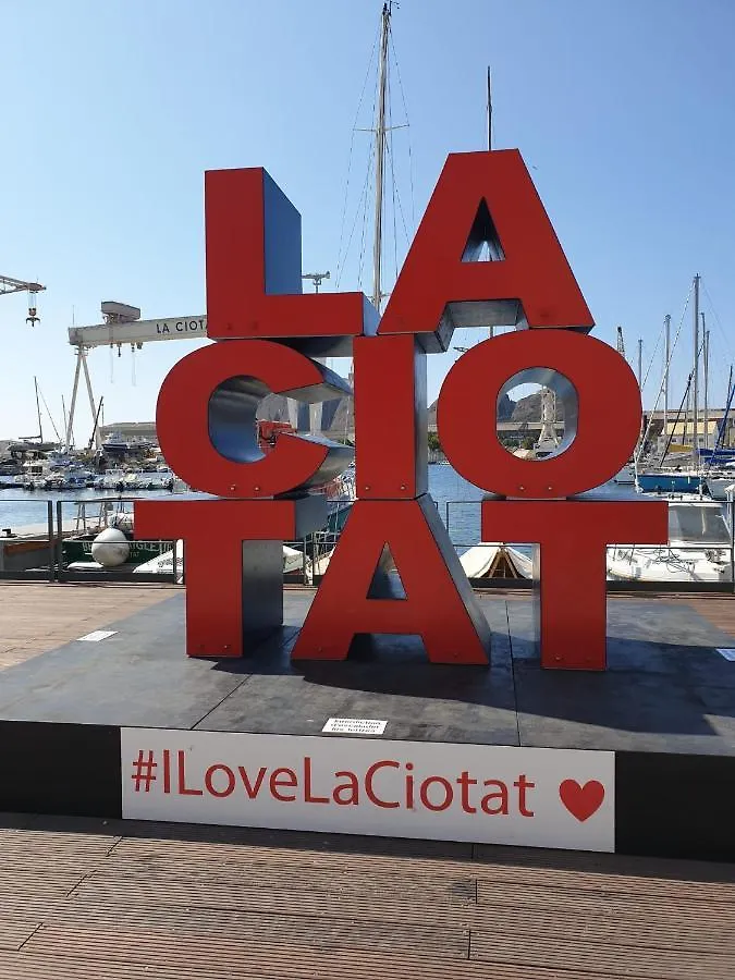Appartement Studio Corniche à La Ciotat